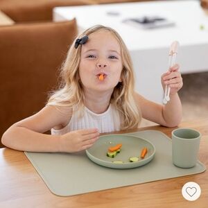 LALO

toddler mealtime set